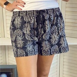 NEW Lauren James Black and White Printed Pineapple Shorts w/Pockets Size XL